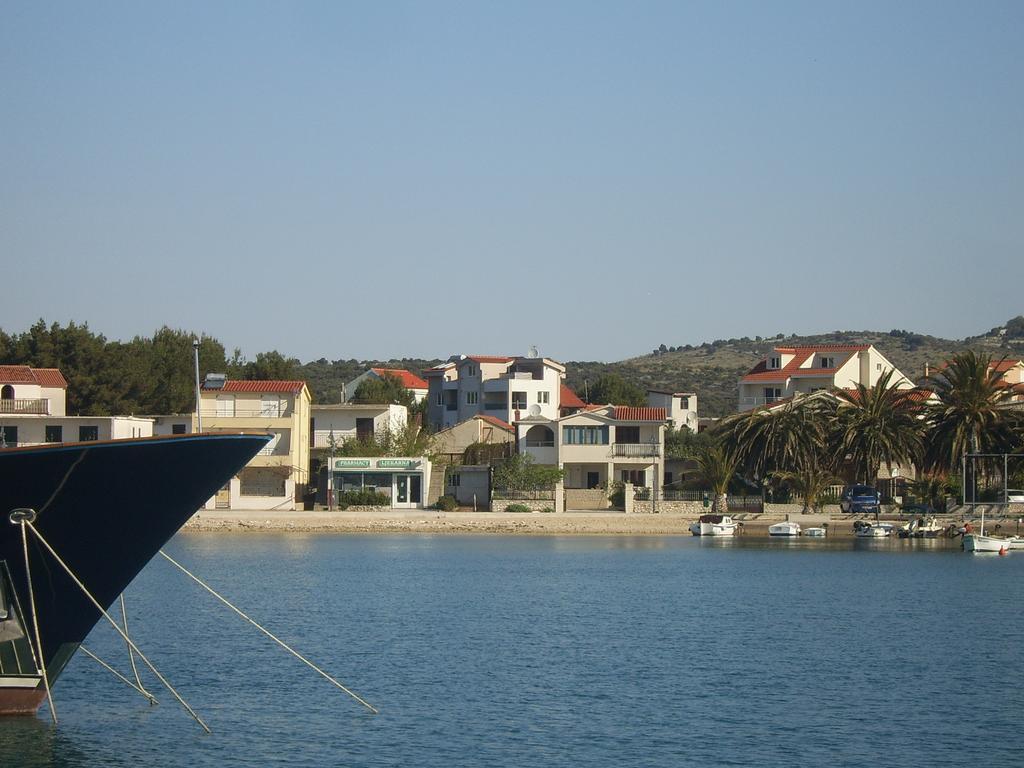 Apartments Villa Erik Rogoznica  Esterno foto